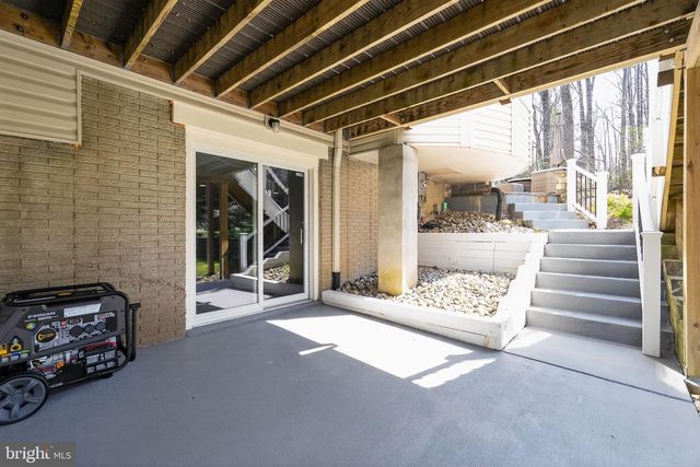 11728 STUART MILL RD, Oakton, VA 22124