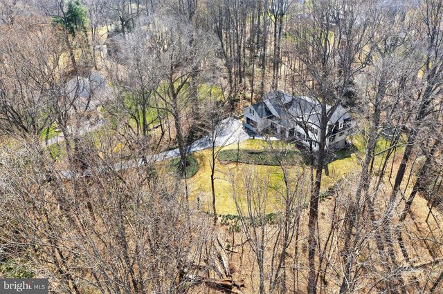 11728 STUART MILL RD, Oakton, VA 22124