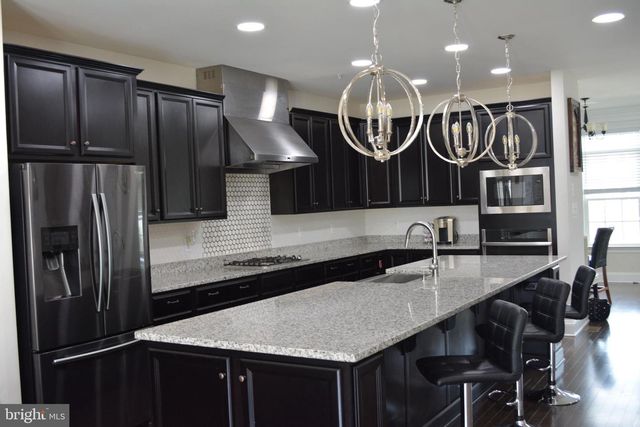 847 STONECLIFFE RD, Malvern, PA 19355