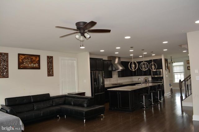 847 STONECLIFFE RD, Malvern, PA 19355
