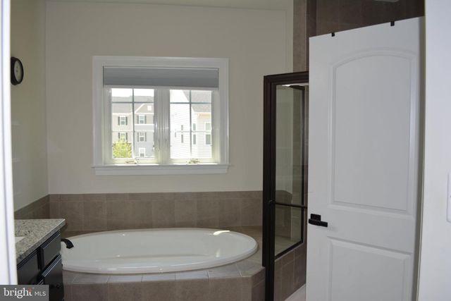 847 STONECLIFFE RD, Malvern, PA 19355
