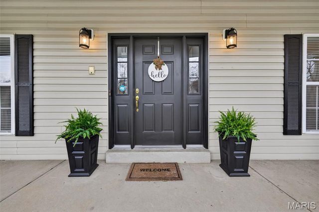 564 Oakwood Drive, Fenton, MO 63026