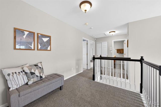 564 Oakwood Drive, Fenton, MO 63026