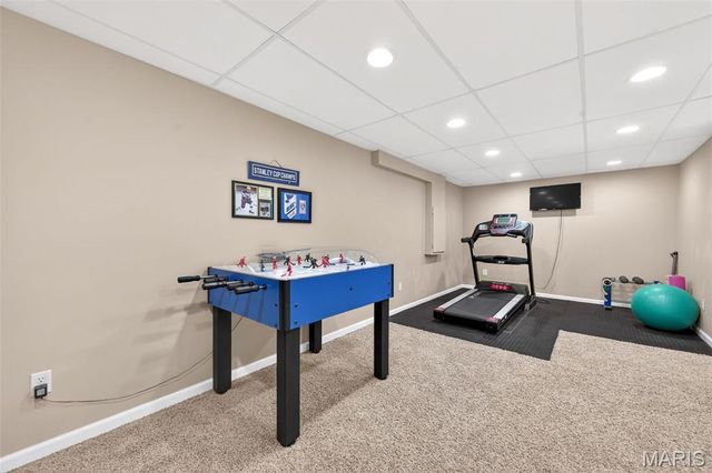 564 Oakwood Drive, Fenton, MO 63026