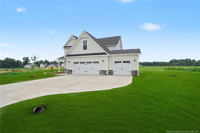 59 Grady Farm Way, Benson, NC 27504