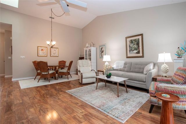 702 STAFFORDSHIRE LANE 22, Sun City Center, FL 33573