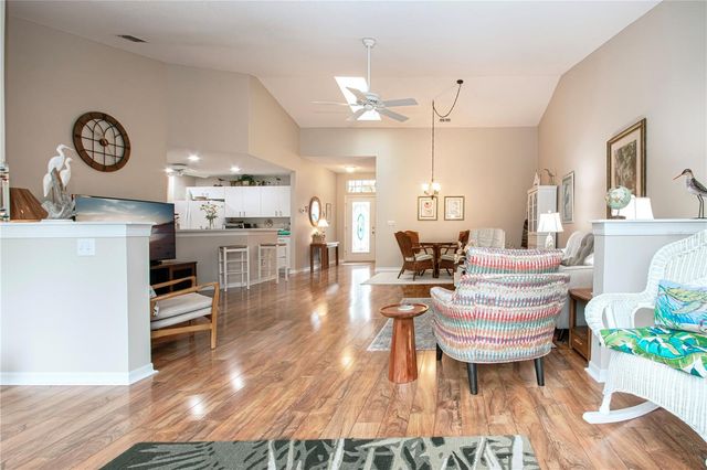 702 STAFFORDSHIRE LANE 22, Sun City Center, FL 33573