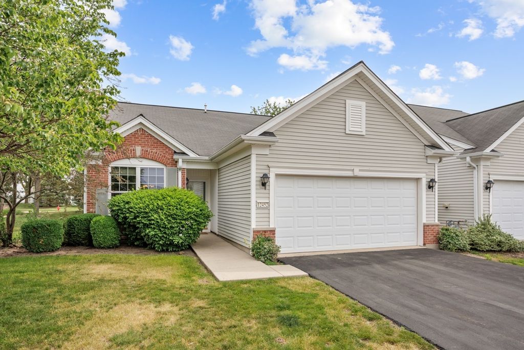12452 Wedgemere Drive, Huntley, IL 60142