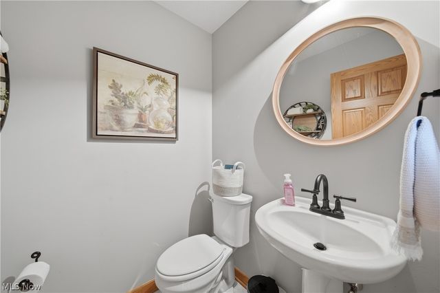3530 Lamb Circle NW, North Canton, OH 44720