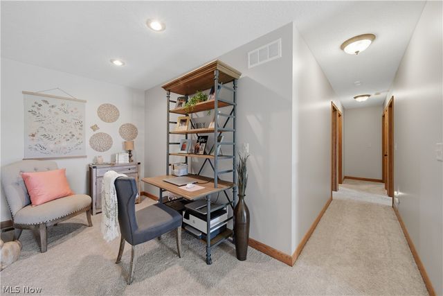 3530 Lamb Circle NW, North Canton, OH 44720