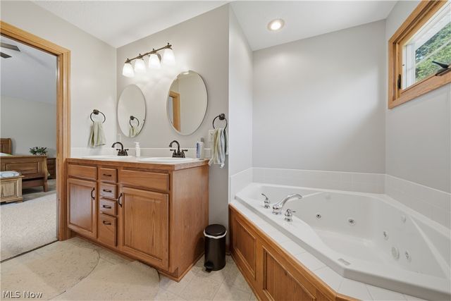 3530 Lamb Circle NW, North Canton, OH 44720