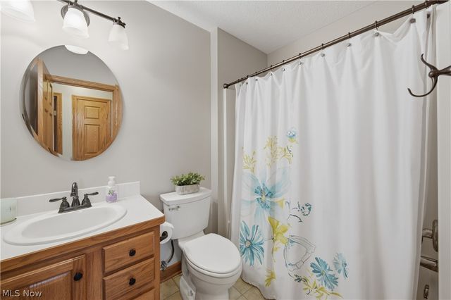 3530 Lamb Circle NW, North Canton, OH 44720