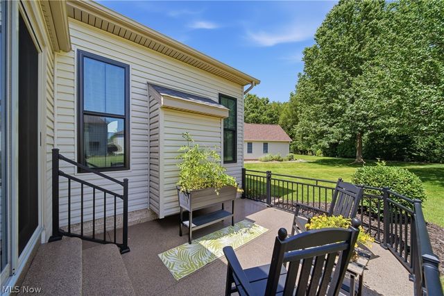 3530 Lamb Circle NW, North Canton, OH 44720