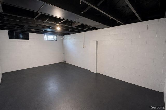 26225 Annapolis Street, Dearborn Heights, MI 48125