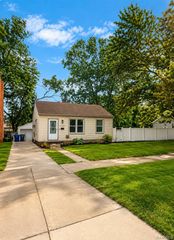 26225 Annapolis Street, Dearborn Heights, MI 48125