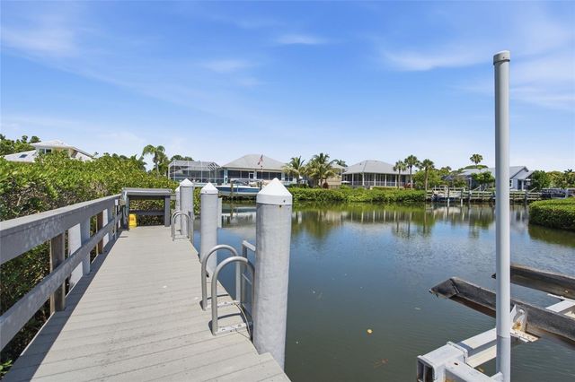 402 KETCH WAY 402, Nokomis, FL 34275
