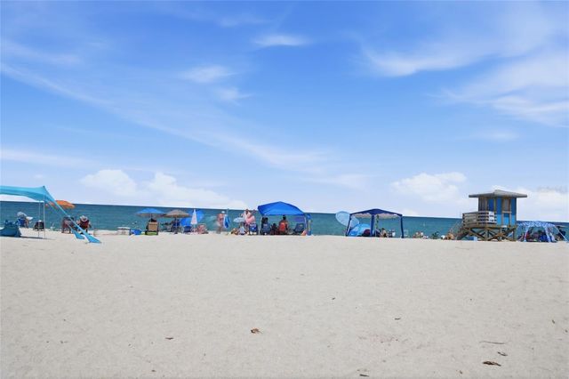 402 KETCH WAY 402, Nokomis, FL 34275
