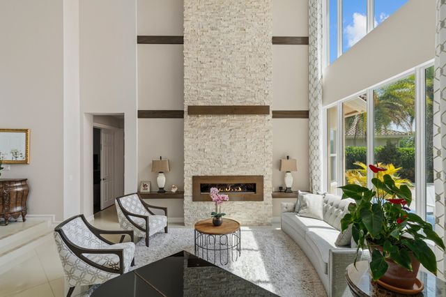 7727 Maywood Crest Drive, Palm Beach Gardens, FL 33412