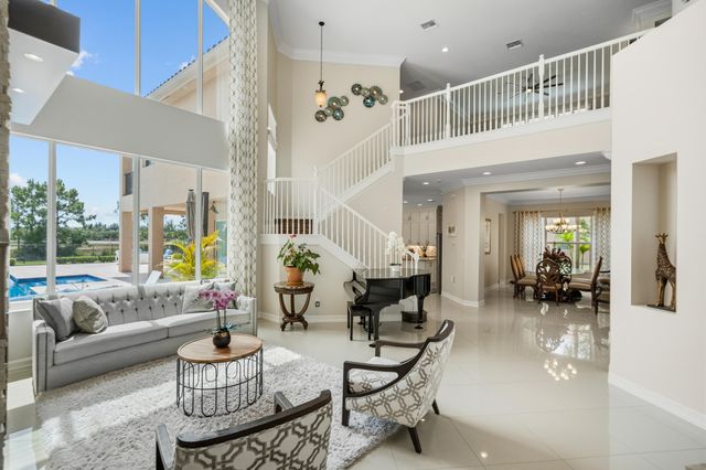 7727 Maywood Crest Drive, Palm Beach Gardens, FL 33412
