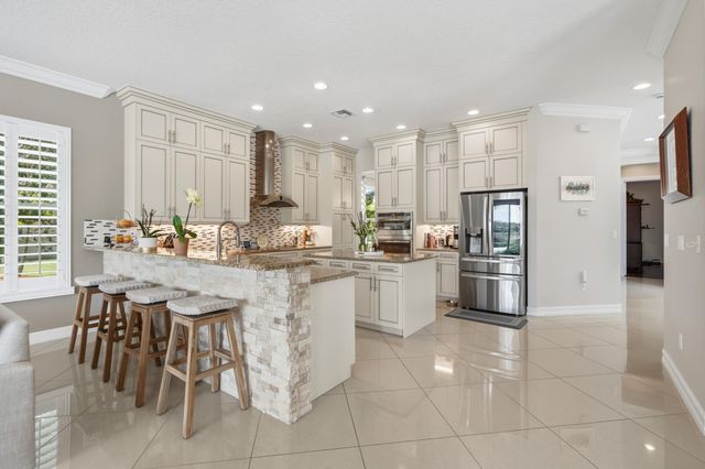 7727 Maywood Crest Drive, Palm Beach Gardens, FL 33412