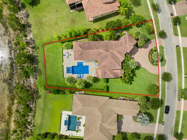 7727 Maywood Crest Drive, Palm Beach Gardens, FL 33412