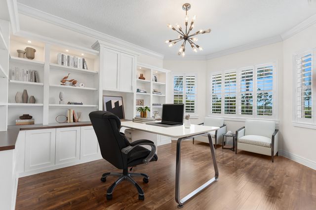 7727 Maywood Crest Drive, Palm Beach Gardens, FL 33412