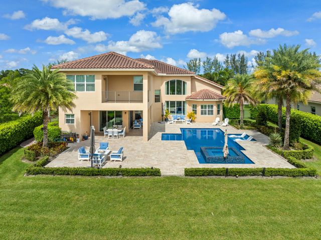 7727 Maywood Crest Drive, Palm Beach Gardens, FL 33412