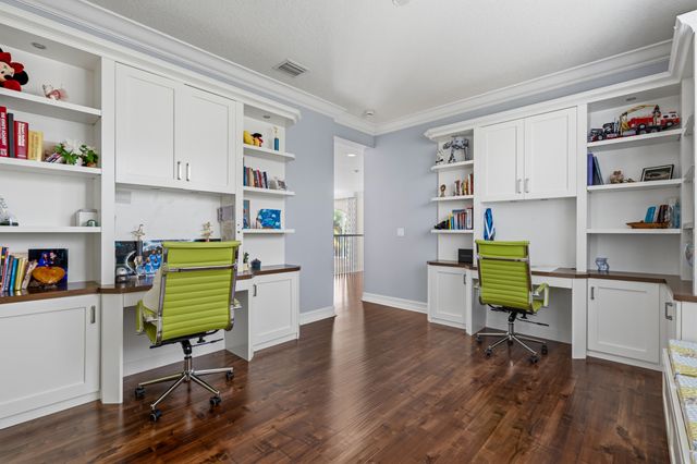 7727 Maywood Crest Drive, Palm Beach Gardens, FL 33412
