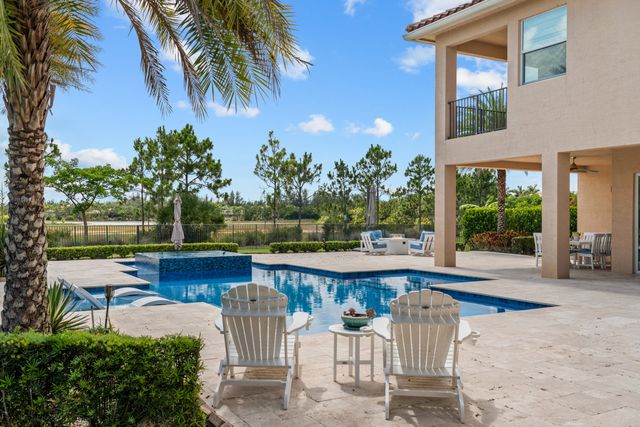 7727 Maywood Crest Drive, Palm Beach Gardens, FL 33412