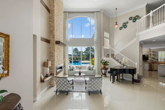 7727 Maywood Crest Drive, Palm Beach Gardens, FL 33412