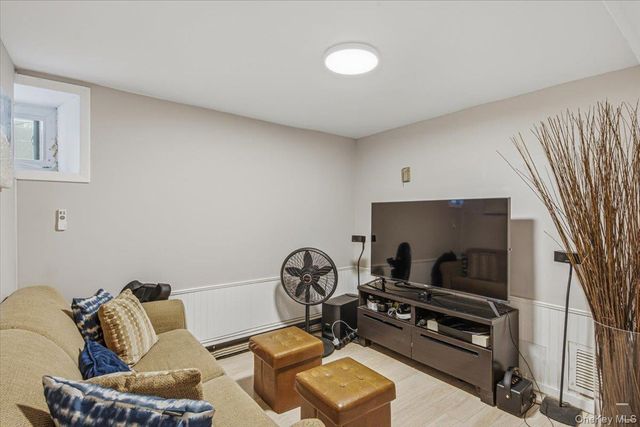 94-26 210th Street, Queens Village, NY 11428