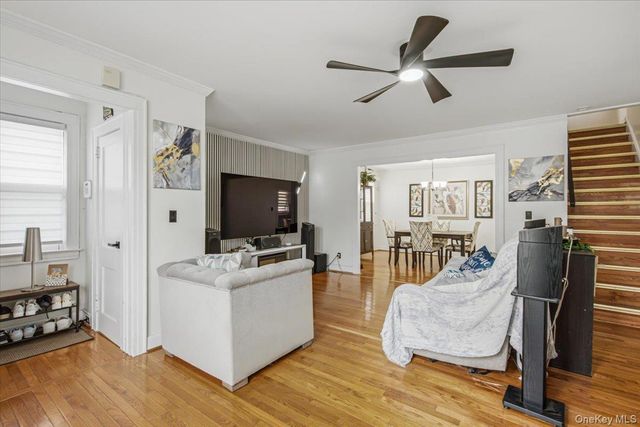 94-26 210th Street, Queens Village, NY 11428