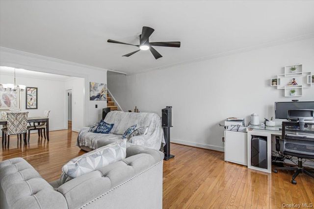 94-26 210th Street, Queens Village, NY 11428