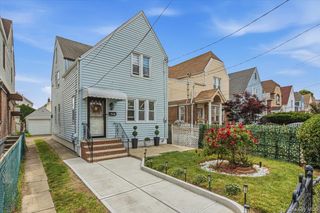 94-26 210th Street, Queens Village, NY 11428