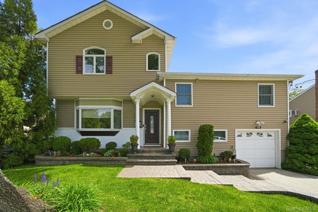 103 East Drive, Massapequa, NY 11758