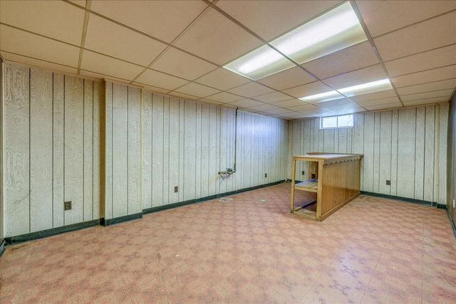 913 Roosevelt Court, Newark, OH 43055