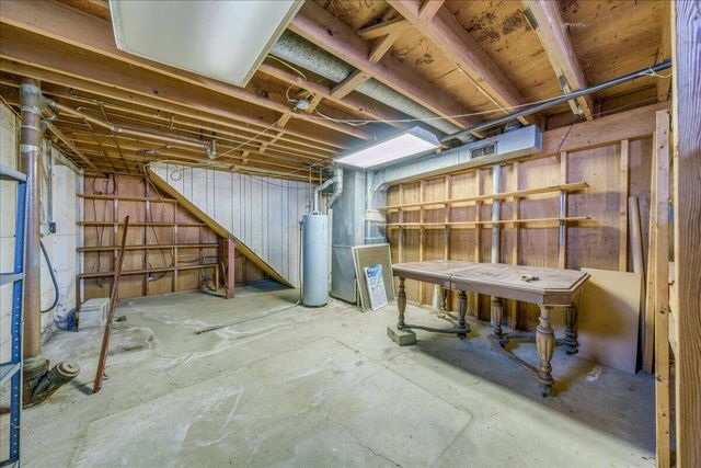 913 Roosevelt Court, Newark, OH 43055