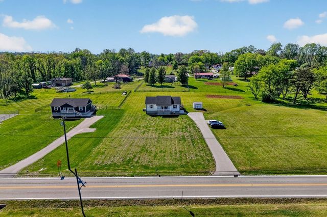 8664 Old Kentucky Rd, Sparta, TN 38583