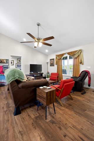8664 Old Kentucky Rd, Sparta, TN 38583