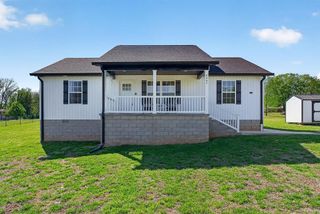 8664 Old Kentucky Rd, Sparta, TN 38583