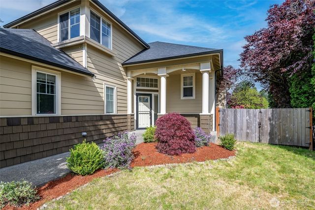 16927 121st Avenue E, Puyallup, WA 98374