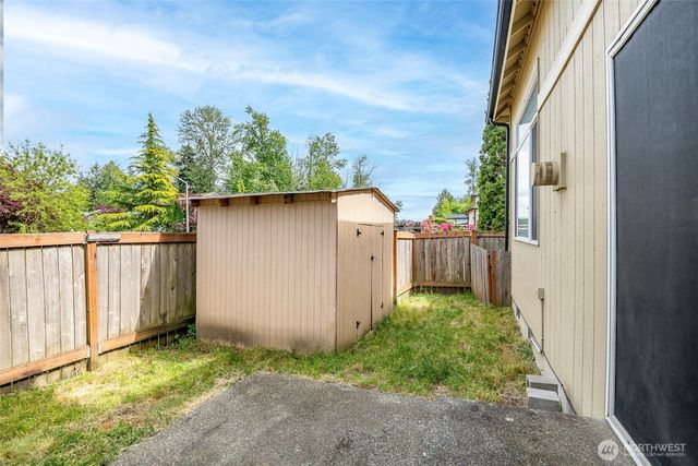 16927 121st Avenue E, Puyallup, WA 98374