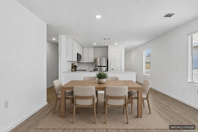 5750 Repeating Way, Von Ormy, TX 78073