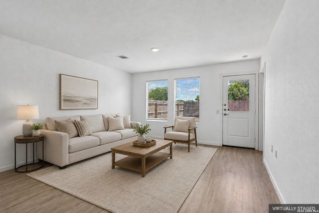 5750 Repeating Way, Von Ormy, TX 78073