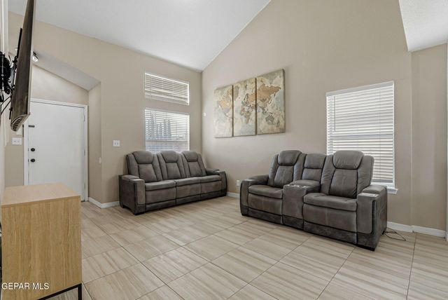 3424 TIERRA CROMO Drive, El Paso, TX 79938