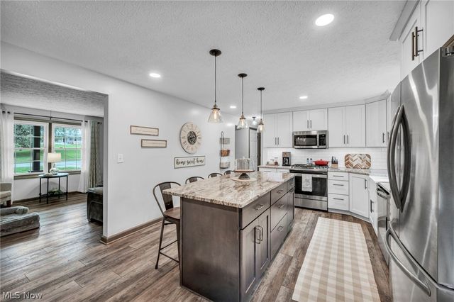 2322 Westport Drive, Akron, OH 44312