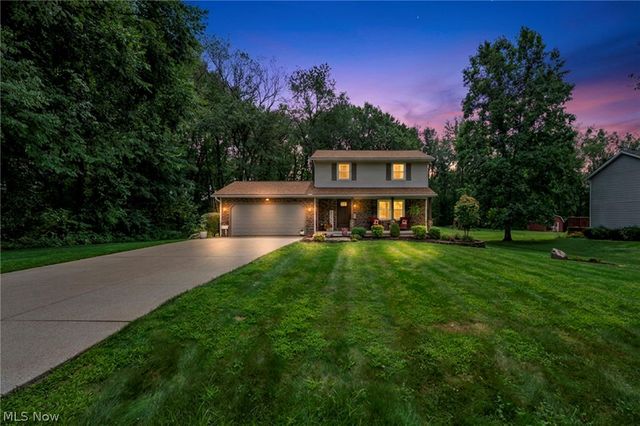 2322 Westport Drive, Akron, OH 44312