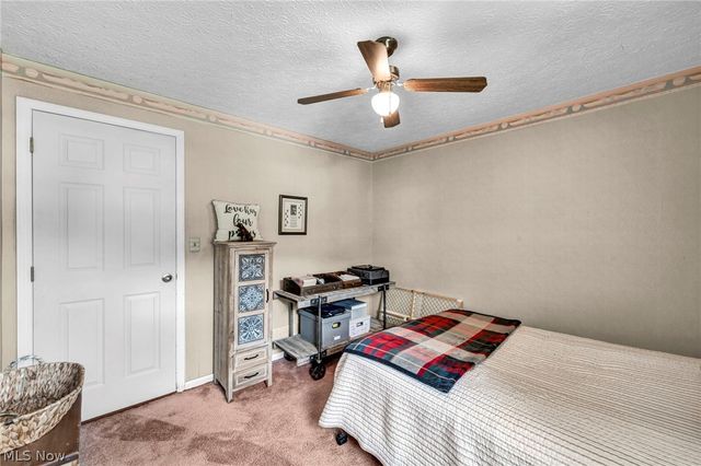 2322 Westport Drive, Akron, OH 44312