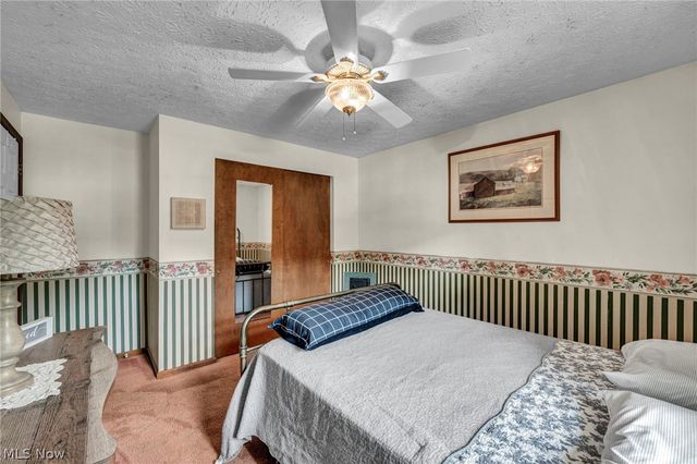 2322 Westport Drive, Akron, OH 44312