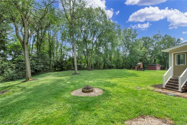 2322 Westport Drive, Akron, OH 44312